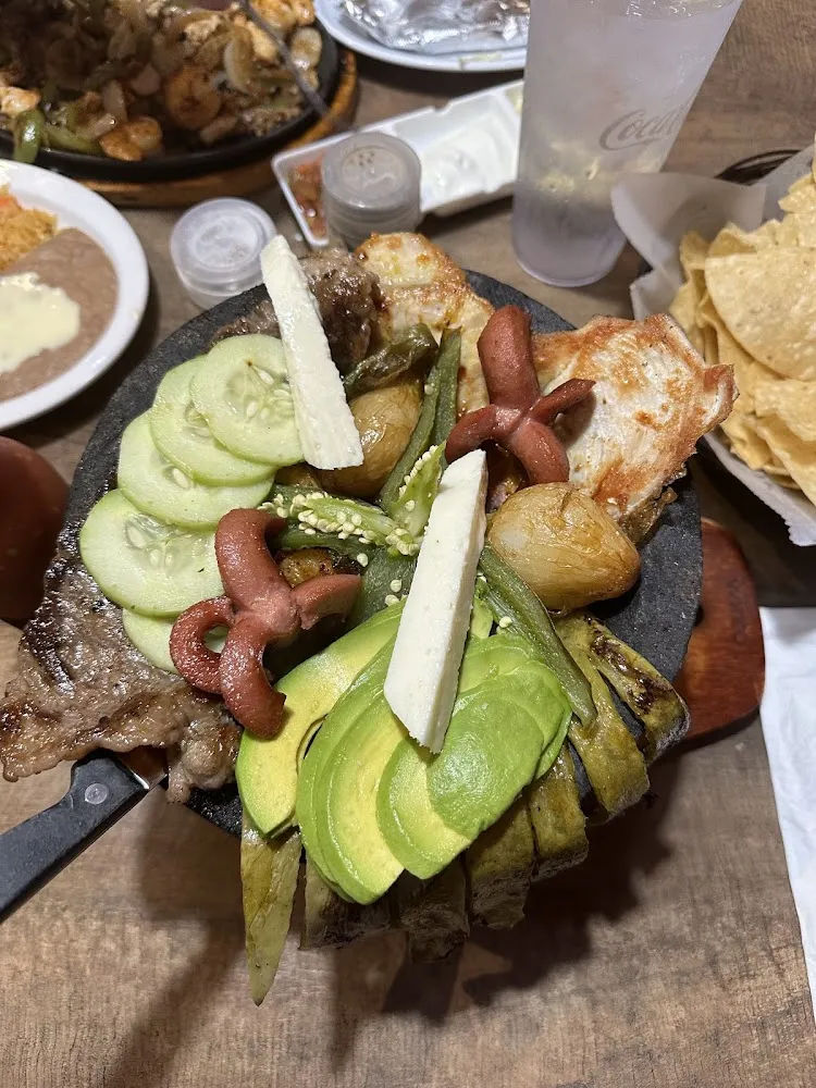 Pal Patron Molcajete De Mariscos